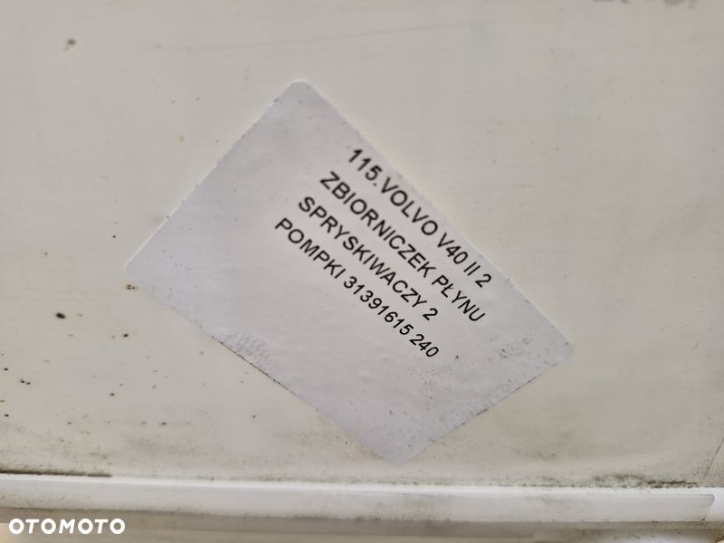 VOLVO V40 2 II ZBIORNIK ZBIORNICZEK PŁYNU DO SPRYSKIWACZY 2 POMPKI 31391615 - 6