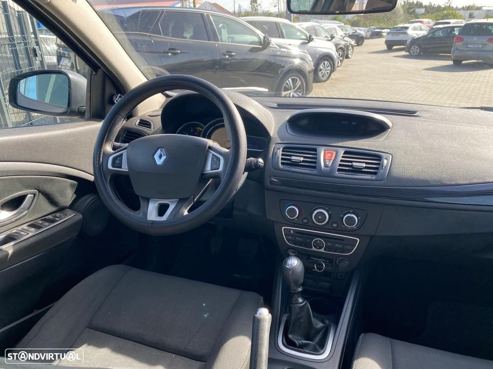 Renault Mégane 1.5 dCi Dynamique - 5
