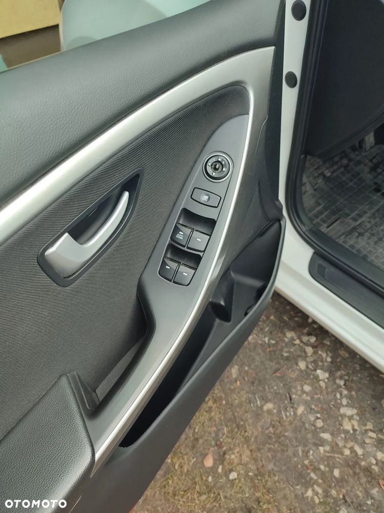 Hyundai i30 1.4 Comfort - 23