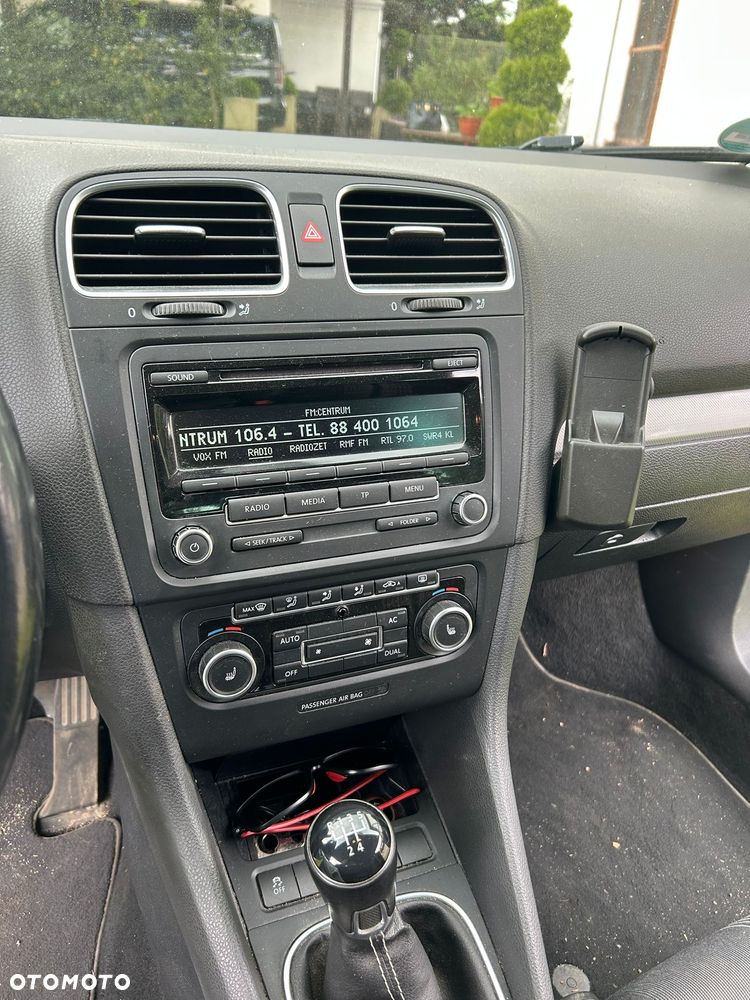 Volkswagen Golf 1.6 TDI Highline - 6