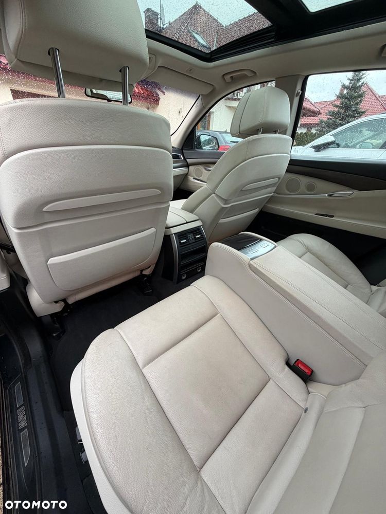 BMW 5GT 530d - 11