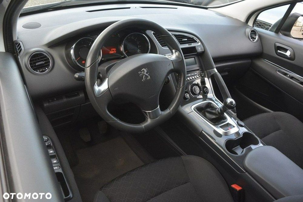 Peugeot 3008 1.6 HDi Style - 11