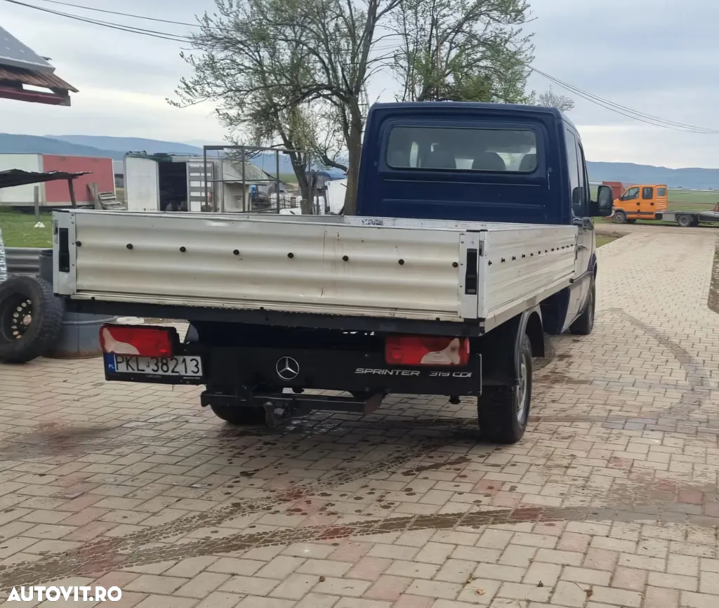 Mercedes-Benz Sprinter - 4