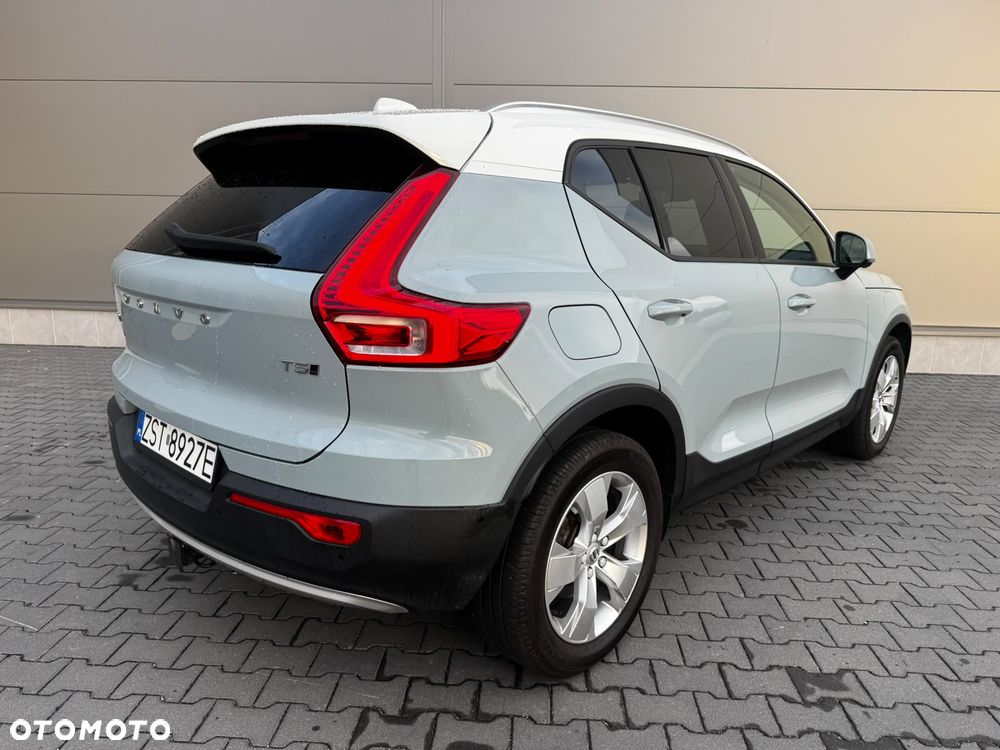 Volvo XC 40 T5 AWD Momentum - 8