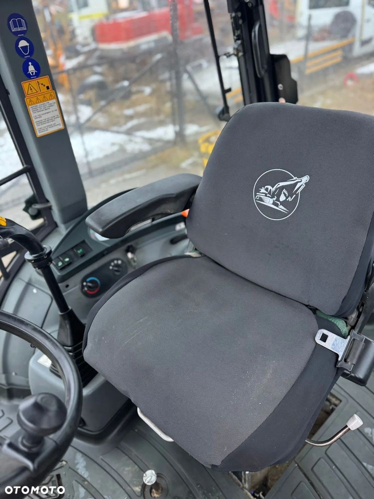 New Holland B90B** KOPARKO ŁADOWARKA NEW HOLLAND B90 B** NEW HOLLAND B100* FINANSOWANIE* LEASING** ZAMIANA** SKUP** - 7