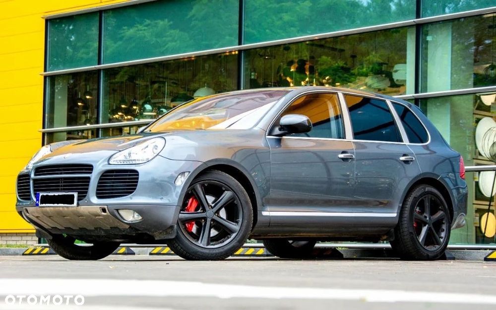 Porsche Cayenne Turbo - 33