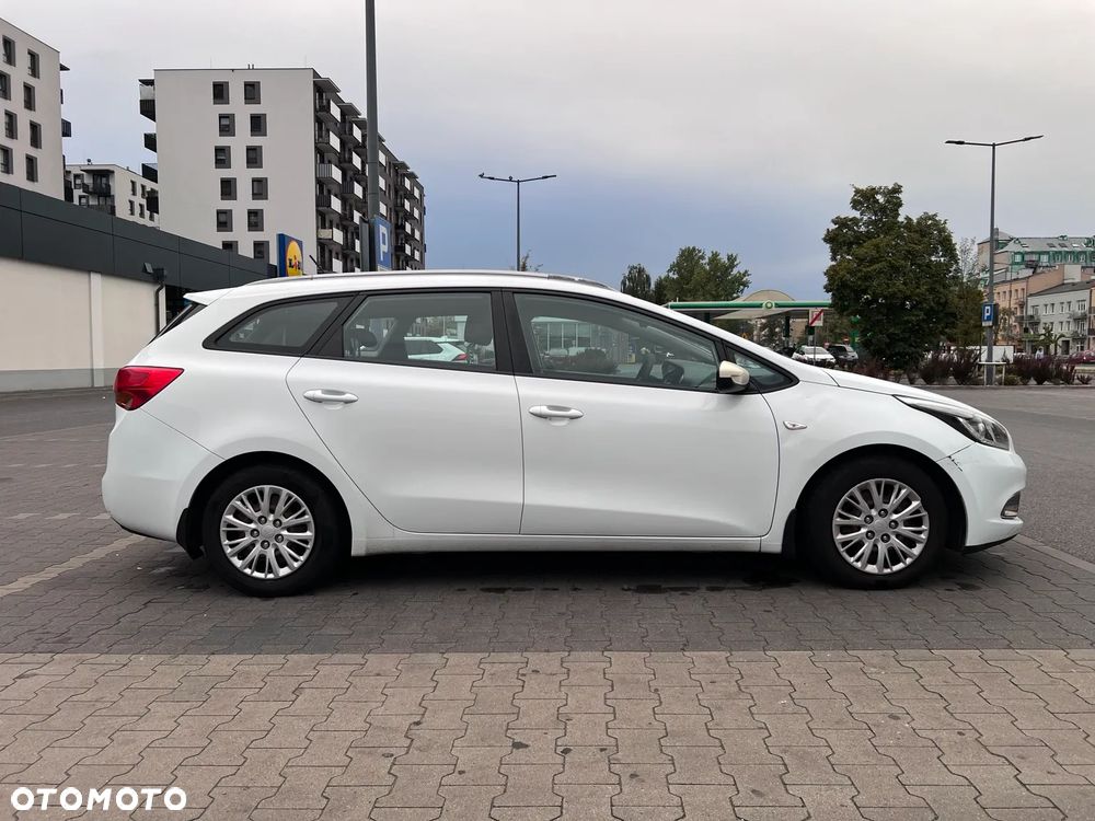 Kia Ceed 1.6 CRDi M - 6