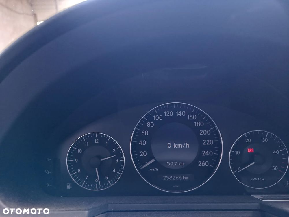 Mercedes-Benz Klasa E 220 CDI Elegance - 7