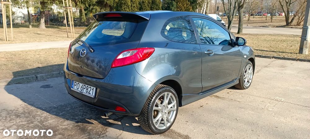 Mazda 2 - 4