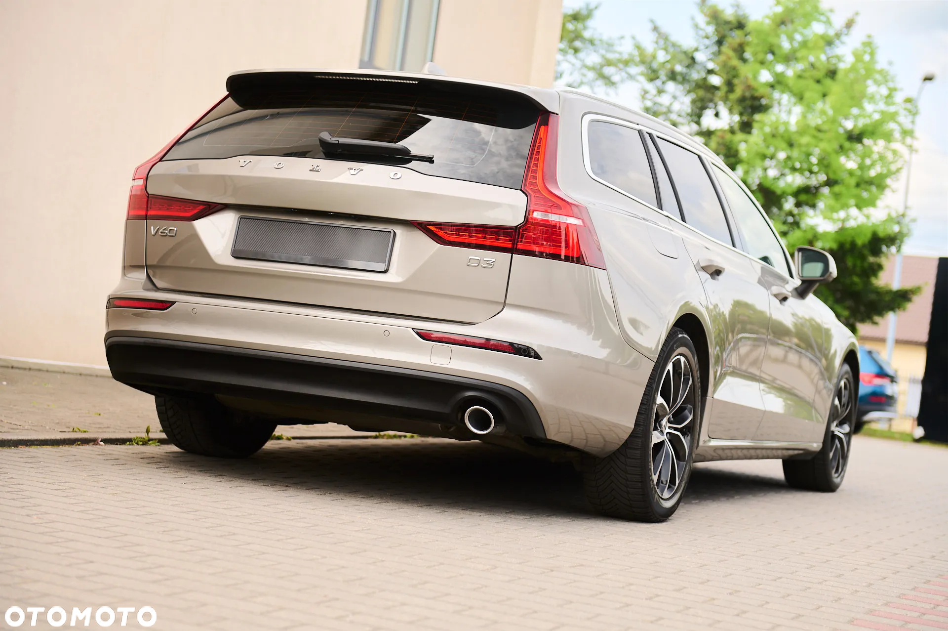 Volvo V60 D3 Momentum Pro - 7