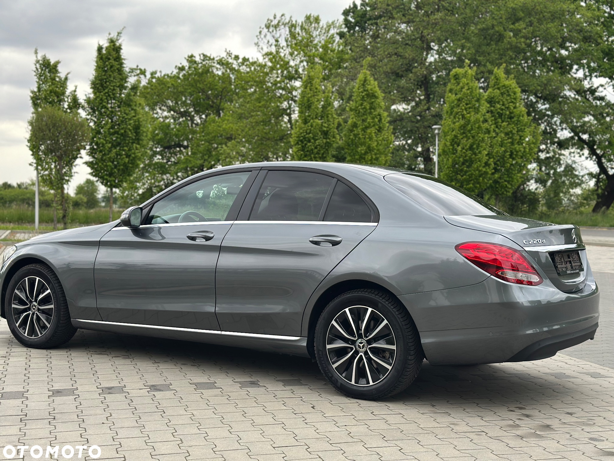 Mercedes-Benz Klasa C 220 d T 9G-TRONIC Avantgarde - 8