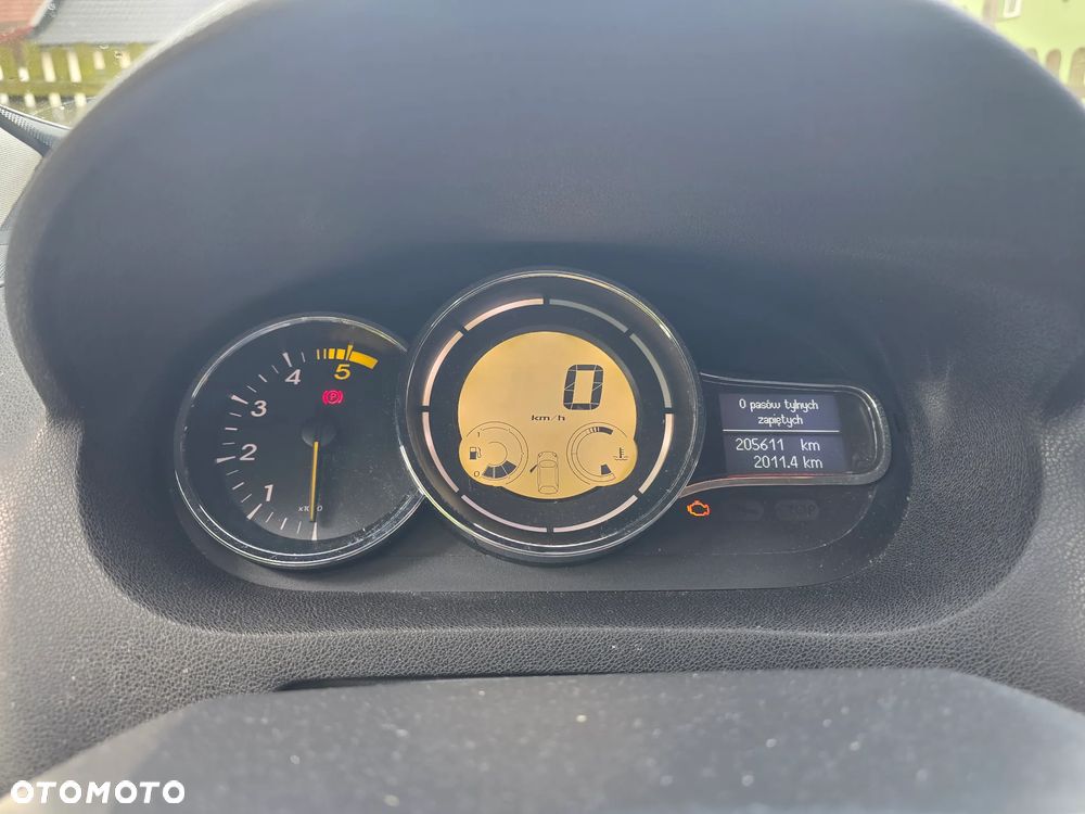 Renault Megane 1.5 dCi Expression - 8