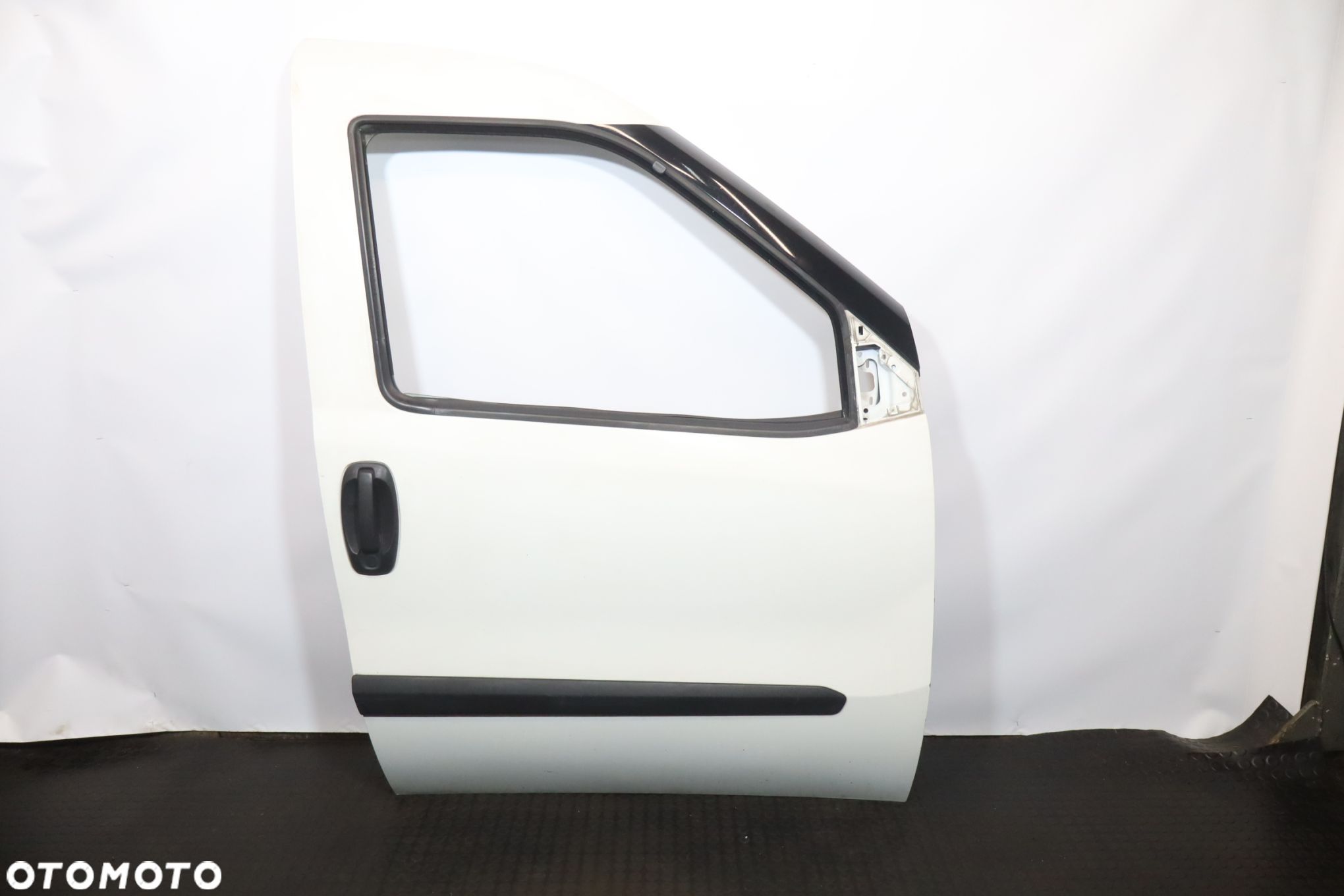 DRZWI PRAWY PRZÓD FIAT DOBLO II LIFT - 1
