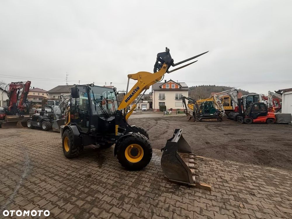 Komatsu WA70 M-8E0 - 2