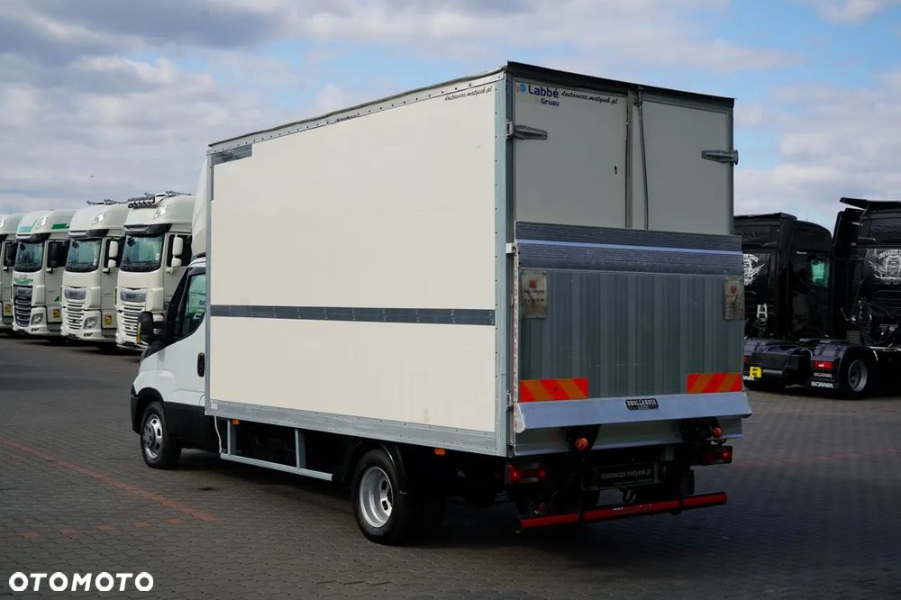 Iveco DAILY 35-150 / KONTENER 4,2 M / WINDA-750kg / BLIŹNIAK DMC: 3500 KG - 10
