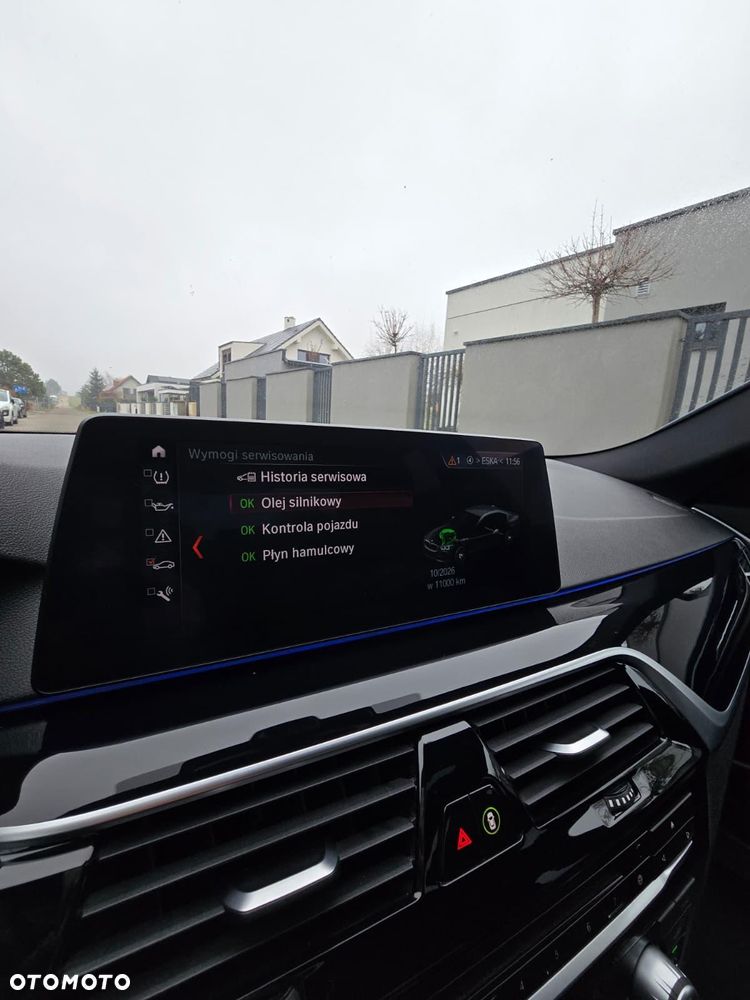 BMW Seria 5 530e iPerformance M Sport sport - 23