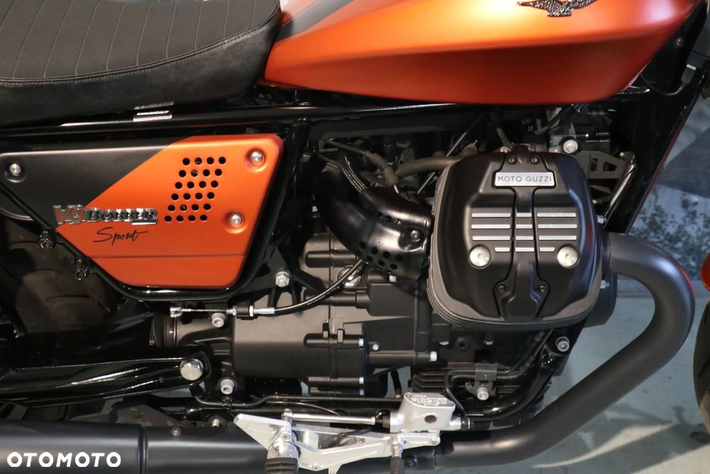 Moto Guzzi V9 - 19
