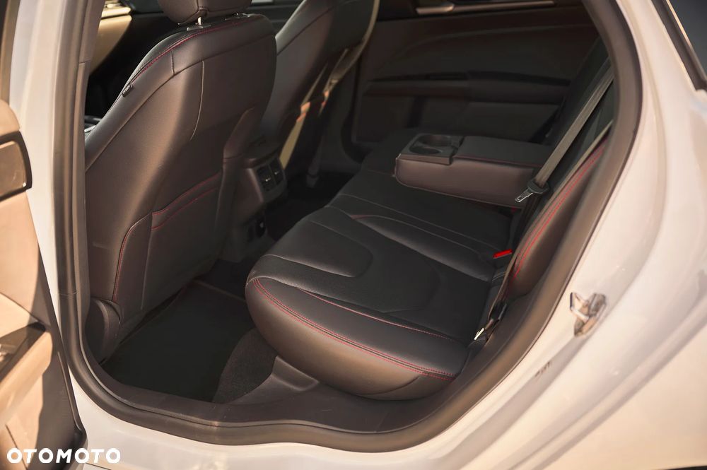 Ford Mondeo 2.0 EcoBlue ST-Line - 20