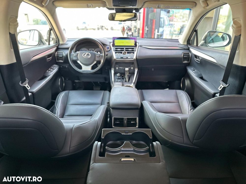 Lexus Seria NX 300h AWD Executive Plus - 26