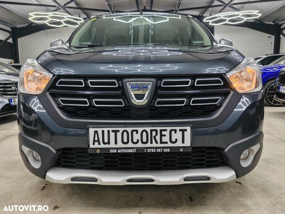 Dacia Lodgy 1.5 dCi Stepway - 37