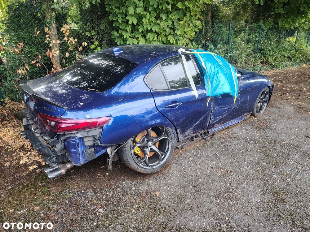 Alfa Romeo Giulia - 7