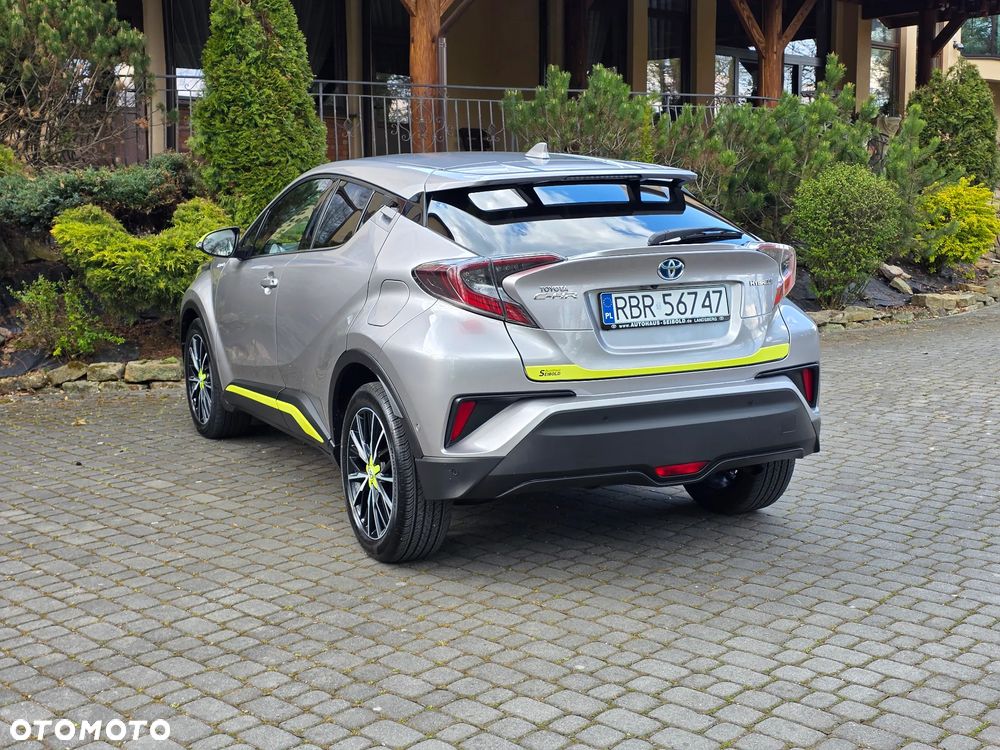 Toyota C-HR 1.8 Hybrid Neon Lime powered by JBL - 34