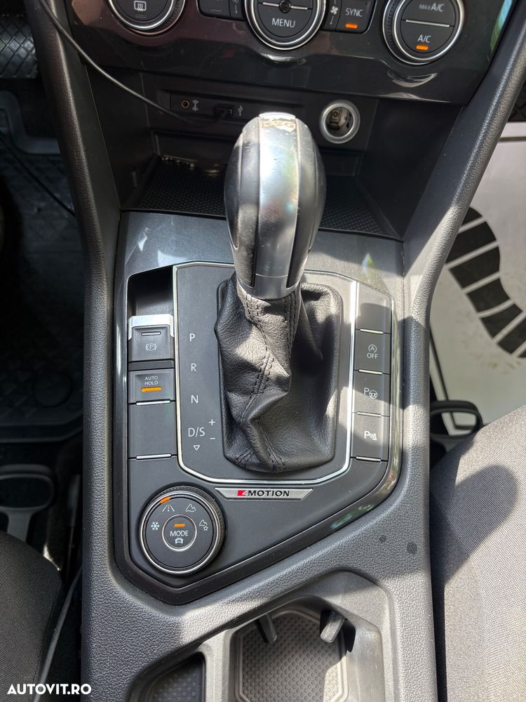 Volkswagen Tiguan 2.0 TDI 4Mot DSG Comfortline - 8