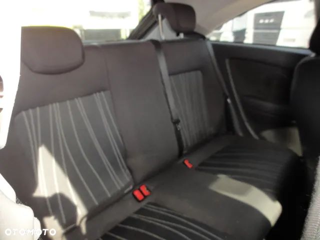 Opel Corsa 1.2 16V Cosmo - 17