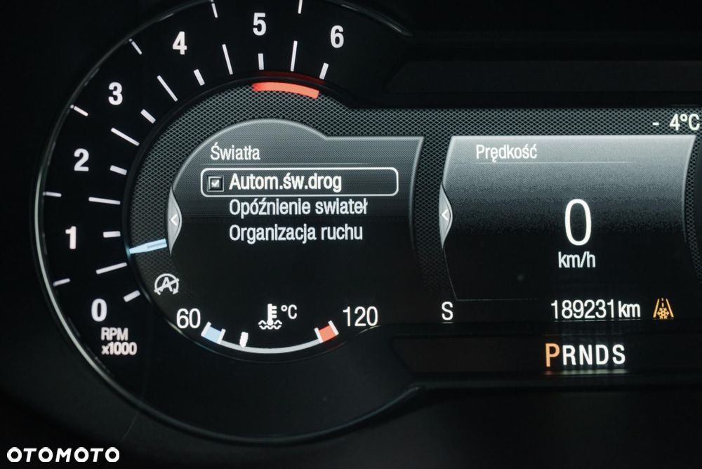 Ford Edge - 32