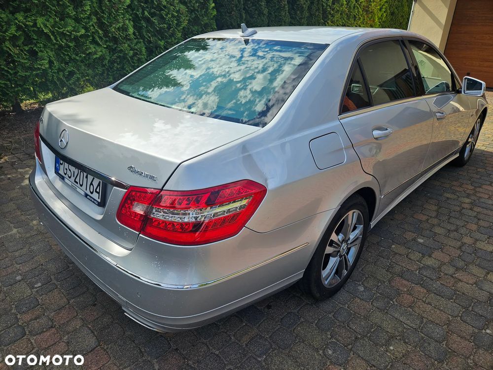 Mercedes-Benz Klasa E 350 4Matic BlueEFFICIENCY 7G-TRONIC - 5
