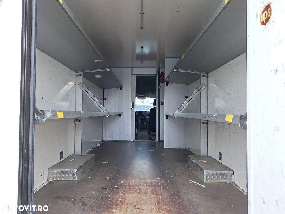 Volkswagen Crafter - 13