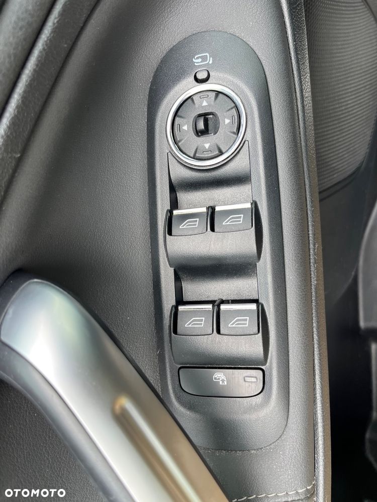 Ford S-Max 1.6 T Titanium - 22