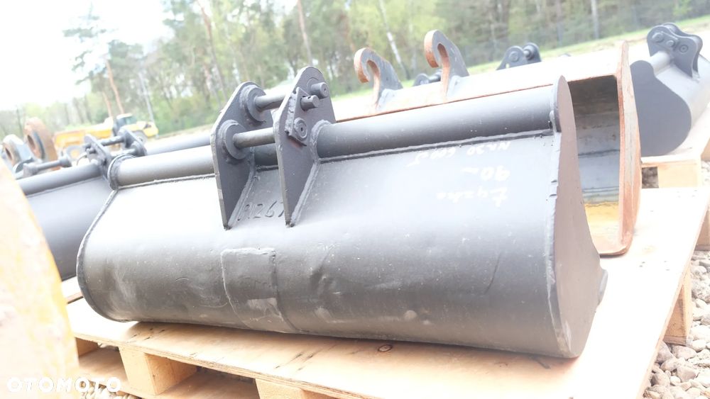 łyżka skarpowa 90cm do minikoparki mocowanie na bolce fi 2,5cm - 5