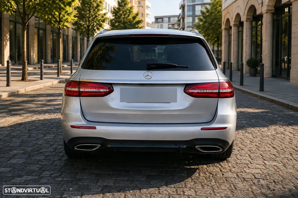Mercedes-Benz E 220 d AMG 7L - 3