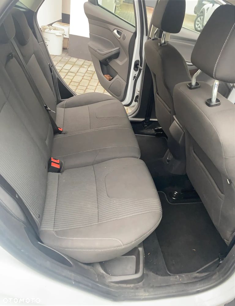 Ford Focus - 9