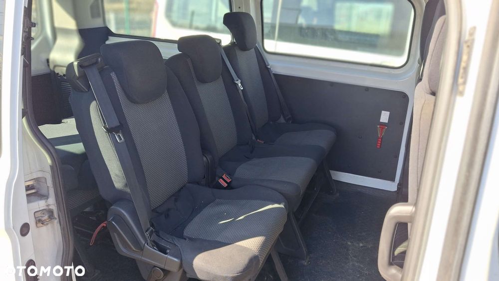 Ford TRANSIT CUSTOM - 9