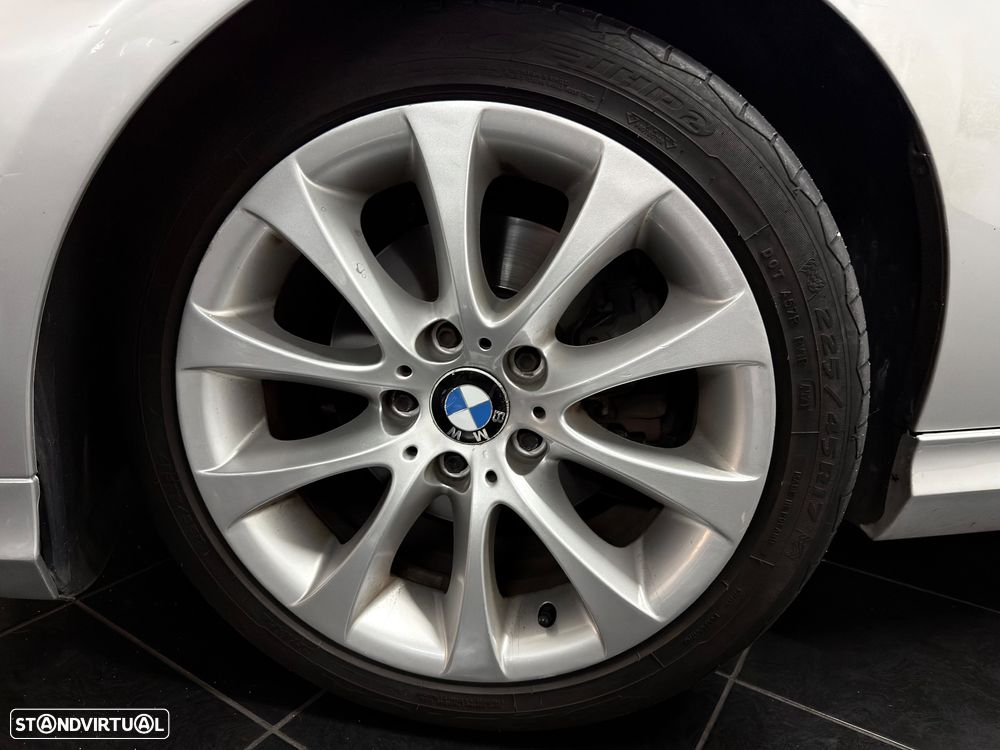 BMW 320 d Navi. Sport Auto - 25