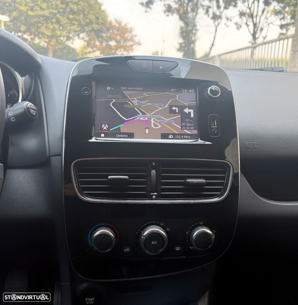 Renault Clio Sport Tourer 0.9 TCe Limited Edition - 12