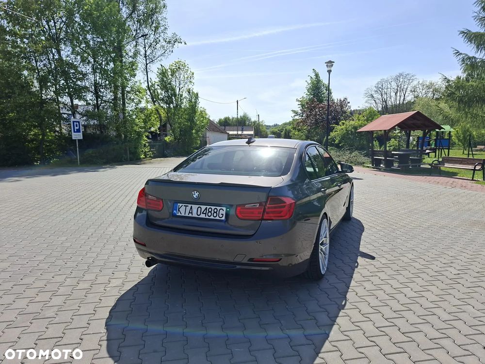 BMW Seria 3 320d - 7