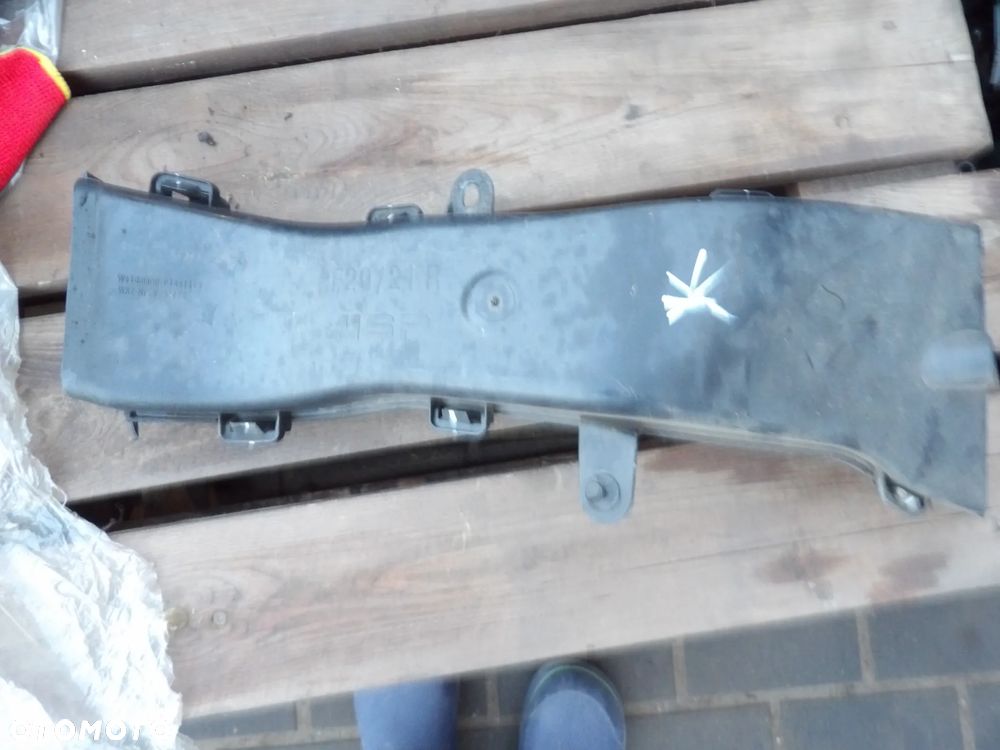 BMW - F20,F21 - WLOT , KANAŁ POWIETRZA HAMULCA - M PAKIET - PRAWY - 8050998 - 1