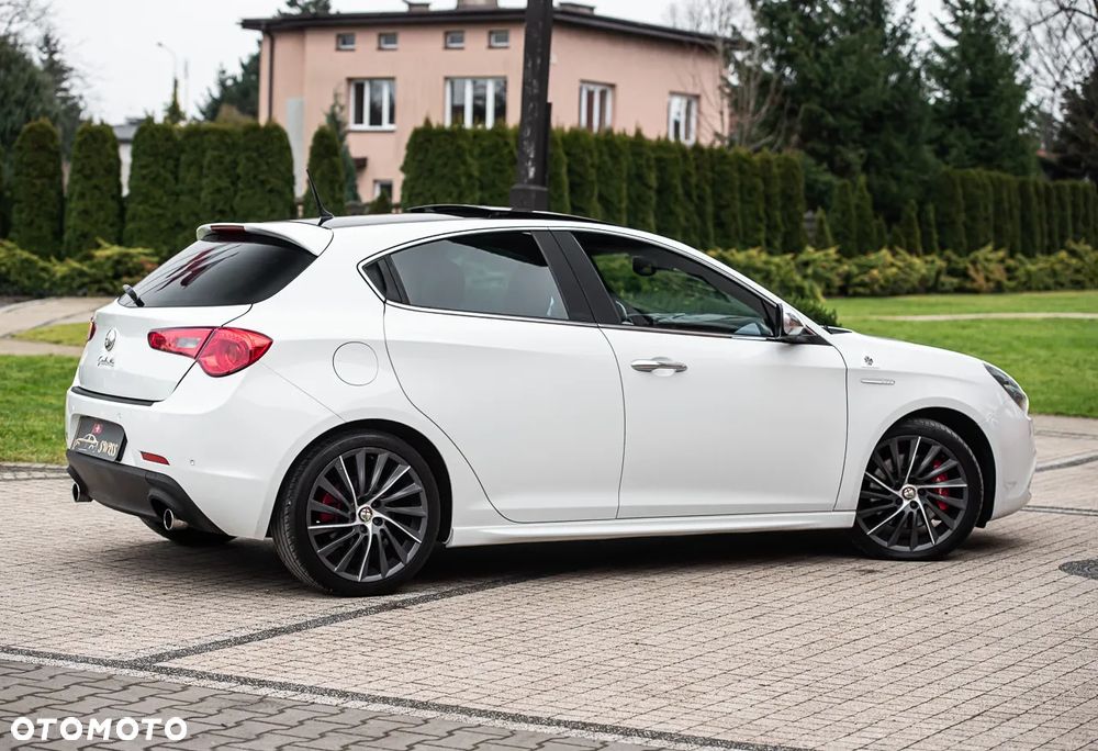 Alfa Romeo Giulietta 1.8 TBi 16V Quadrifoglio Verde - 14