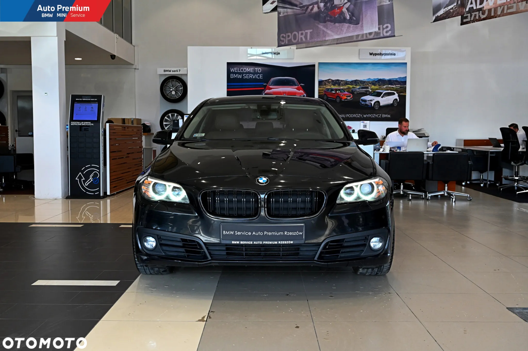 BMW Seria 5 525d xDrive Luxury Line - 2