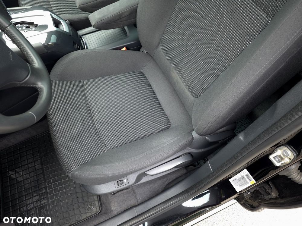Peugeot 5008 - 14