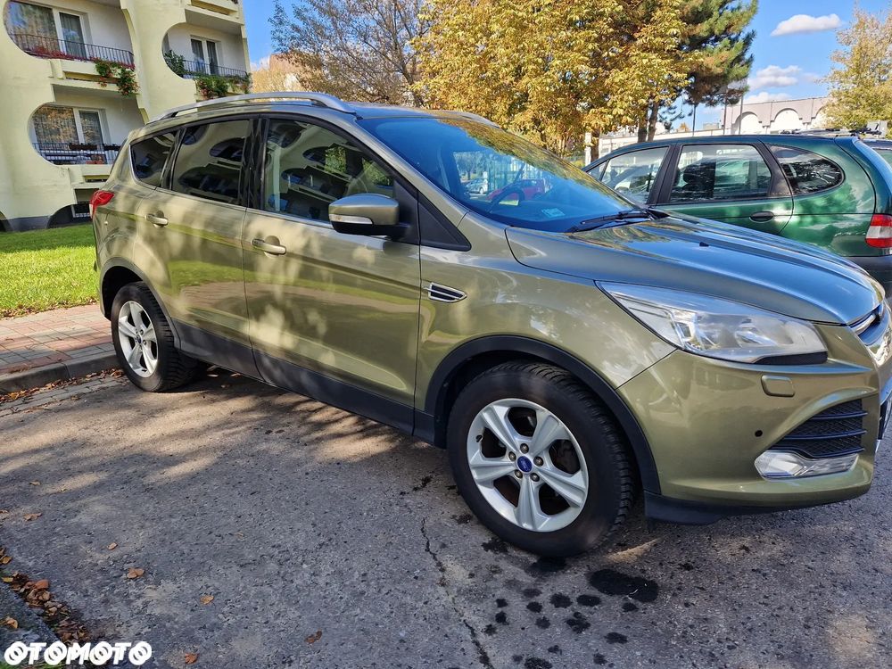 Ford Kuga - 1