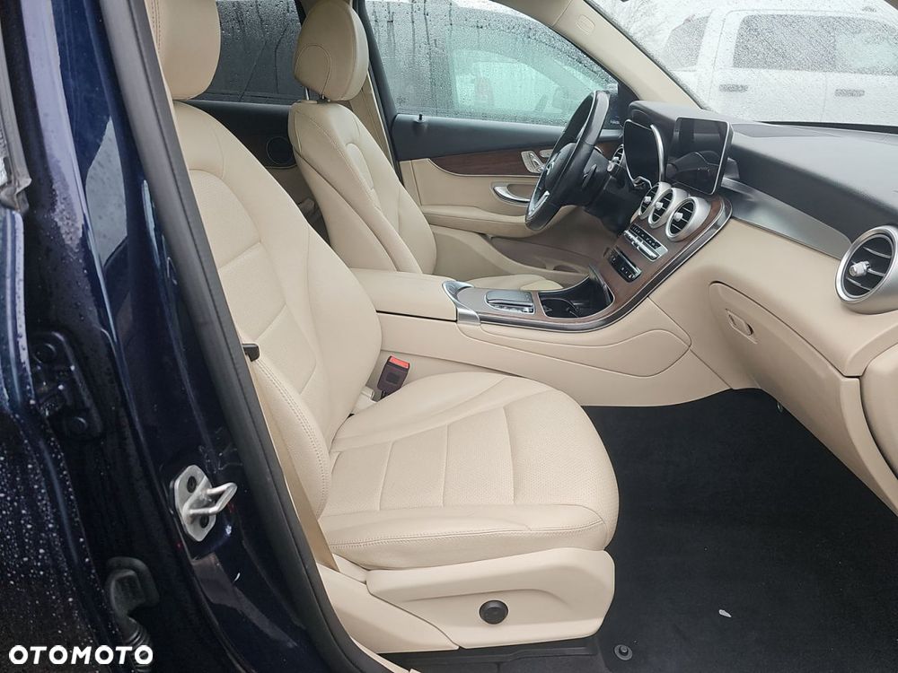 Mercedes-Benz GLC 300 4Matic 9G-TRONIC Edition Avantgarde - 9