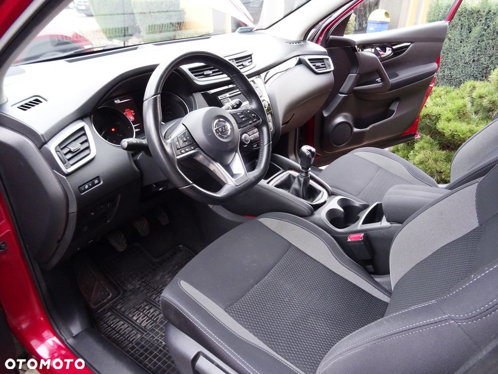 Nissan Qashqai 1.6 DCi N-Connecta - 18