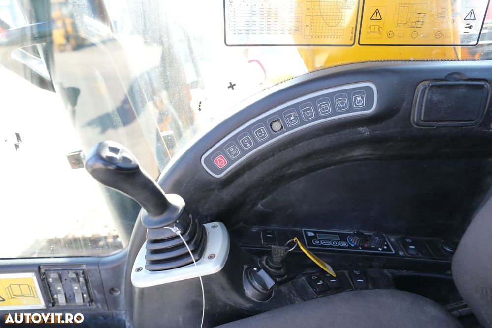 JCB JCB JS290 LC - 14