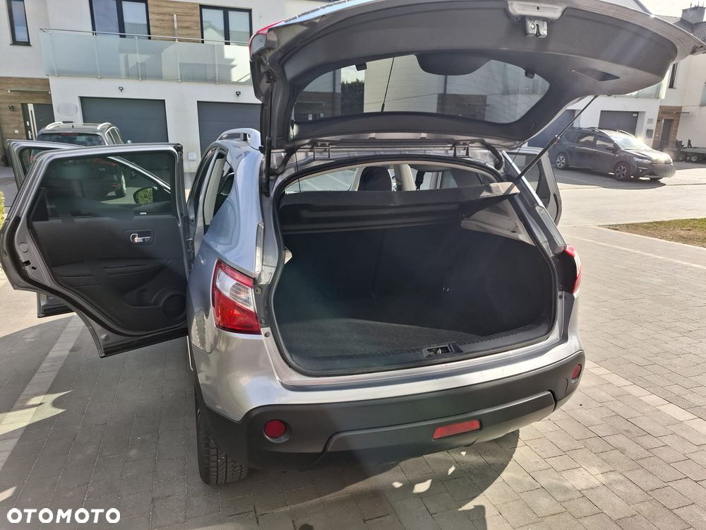 Nissan Qashqai 2.0 CVT 360 - 18