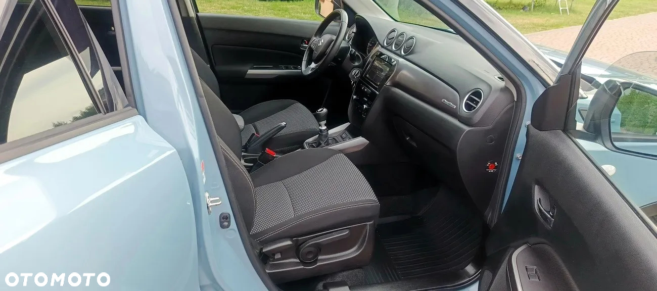 Suzuki Vitara 1.4 Boosterjet Premium 4WD - 27