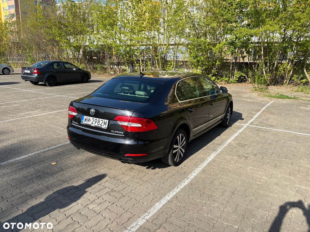 Skoda Superb 2.0 TSI Elegance DSG - 7